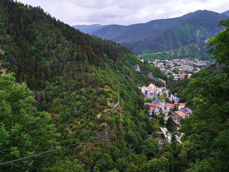 Красоты Грузии: Боржоми, Мцхета и пещеры Уплисцихе - экскурсия в Тбилиси