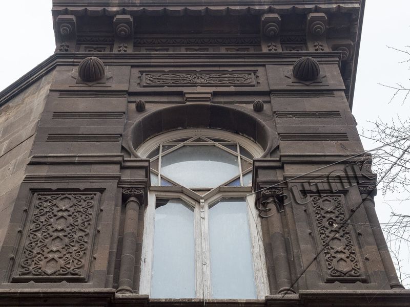 Другой Ереван: особняки, мечети и андеграунд - экскурсия в Ереване
