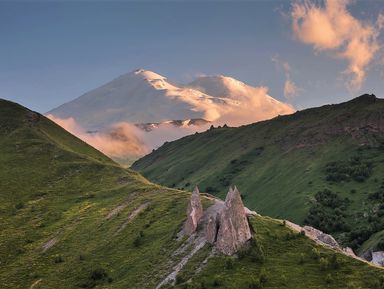 Курс на Эльбрус: джип-тур на плато Бермамыт - экскурсия в Кисловодске