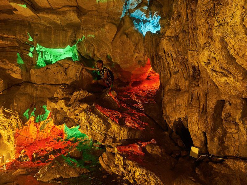 Тьма тысячелетий... Таинственный мир Воронцовских пещер - экскурсия в Сочи