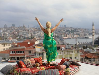 Портретная фотосессия в андеграундном Каракёе - экскурсия в Стамбуле