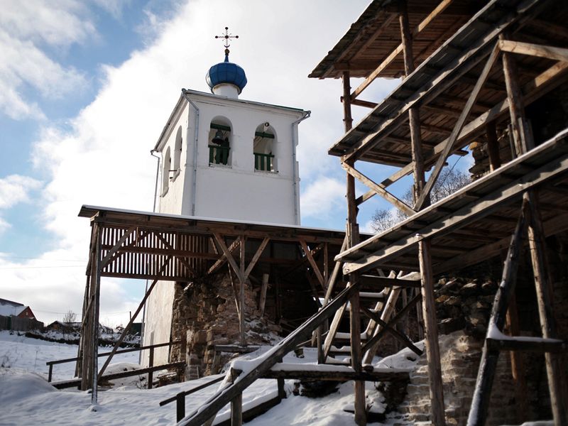Легендарный монастырь и неоглядные дали в Мальской долине - экскурсия в Пскове