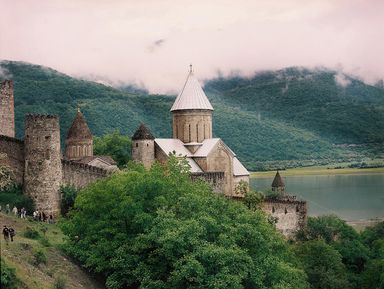 К Казбеку по легендарным местам Военно-Грузинской дороги - экскурсия в Тбилиси