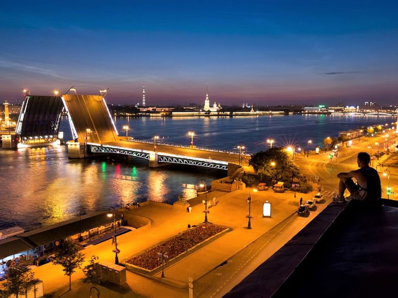 По-питерски: развод мостов с крыши - экскурсия в Санкт-Петербурге