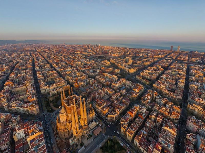 Влететь в Барселону! (трансфер + обзорная экскурсия) - экскурсия в Барселоне