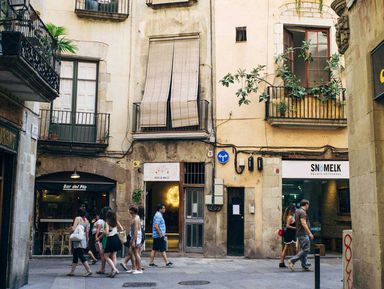 15 историй Барселоны: прогулка на велосипеде и электросамокате - экскурсия в Барселоне