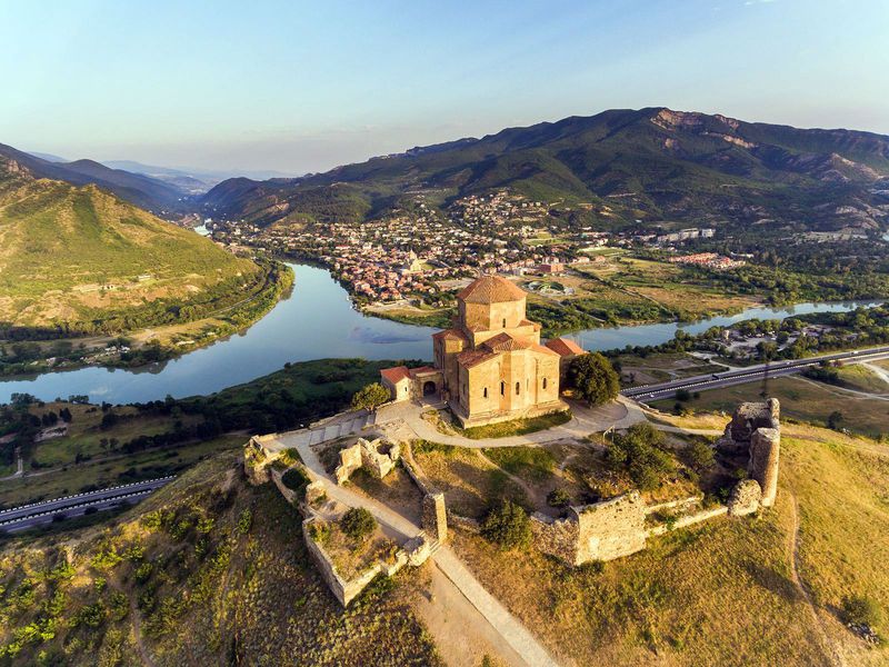 Пикник у озера Базалети и Военно-Грузинская дорога - экскурсия в Тбилиси