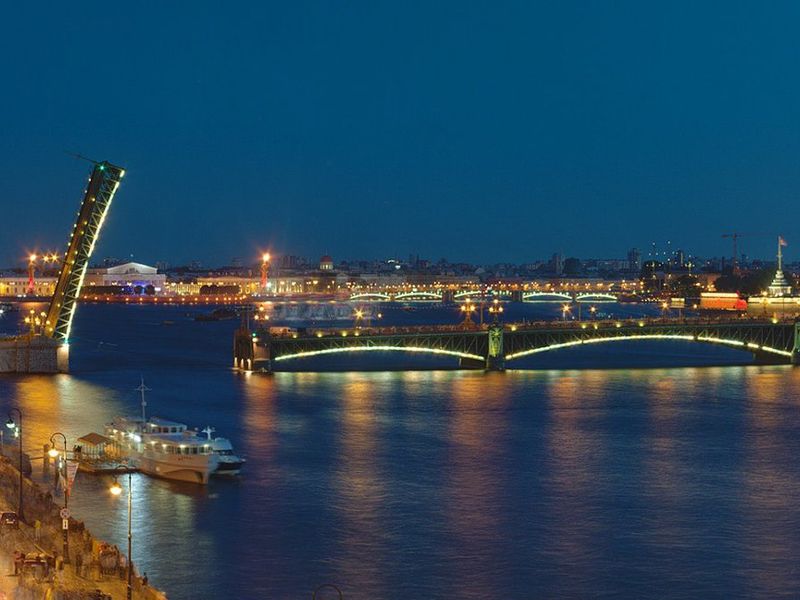 Разводные мосты глазами петербуржца - экскурсия в Санкт-Петербурге