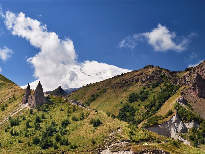 Джип-путешествие к склону Эльбруса: горы, водопады и нарзаны Джилы-су - экскурсия в Пятигорске