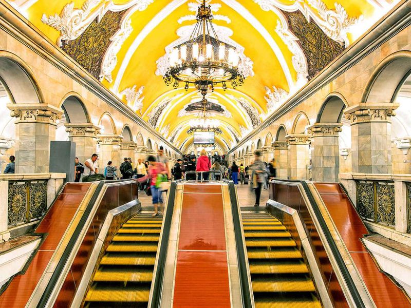 7 чудес московского метро - экскурсия в Москве