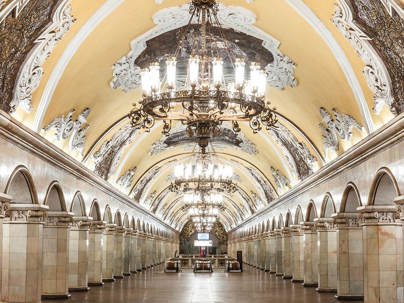 7 чудес московского метро - экскурсия в Москве