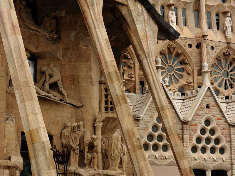 Онлайн-экскурсия «Саграда Фамилия — самый необычный храм на свете» - экскурсия в Барселоне