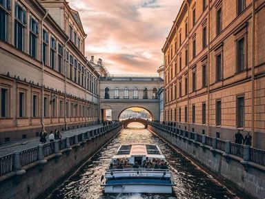 Прогулка по рекам и каналам Петербурга с аудиогидом - экскурсия в Санкт-Петербурге