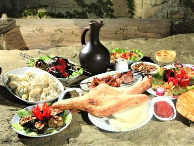 Онлайн мастер-класс грузинской кухни: готовим хинкали и хачапури! - экскурсия в Тбилиси