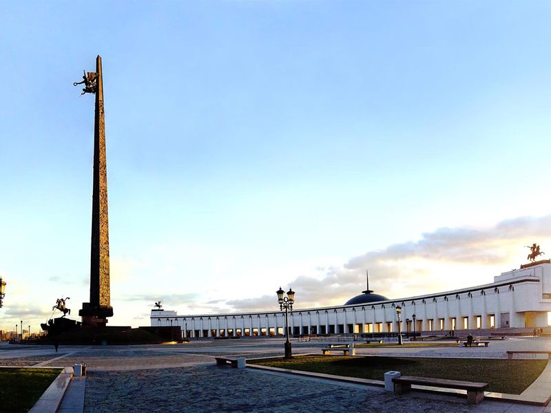 Храмы и памятники Парка Победы - экскурсия в Москве