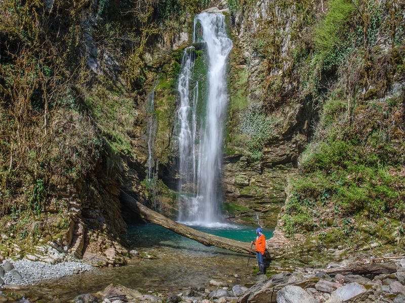 Ореховский водопад и экопоселение Ажек - экскурсия в Сочи